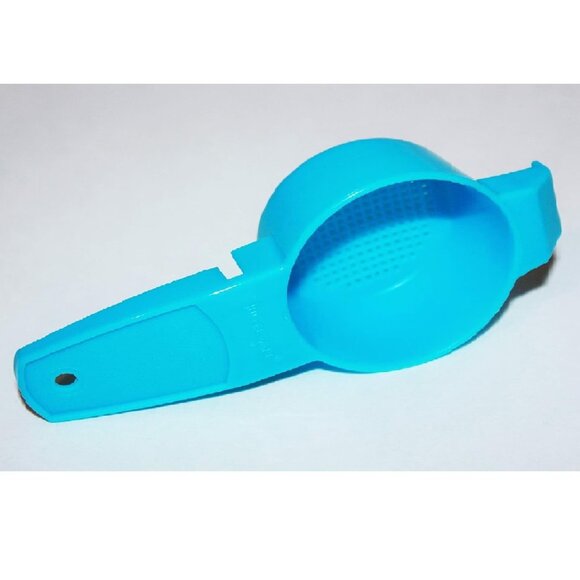 Tupperware Gadget Mini Colander Loose Tea Strainer Powder Sugar Sifter Blue Pink - Picture 7 of 16
